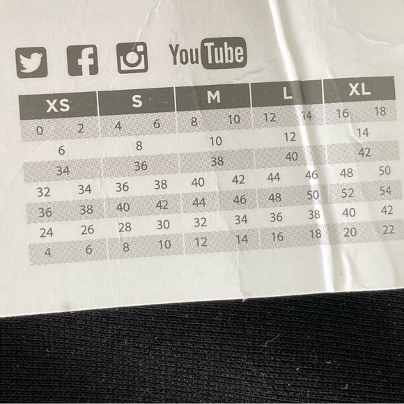 Hue Size Large Black Seamed Luxe Ponte Skimmer Inseam 27 NWT - Picture 5 of 9